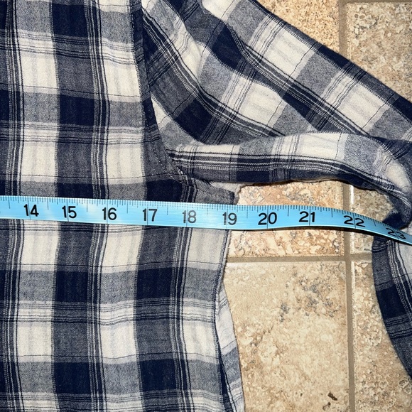 Blu Pepper plaid long sleeve shirt - Picture 5 of 6